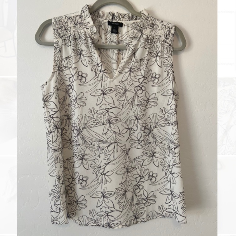 Sleeveless Blouse